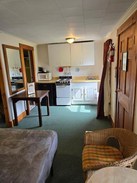 Mount Jefferson View Motel Randolph Buitenkant foto